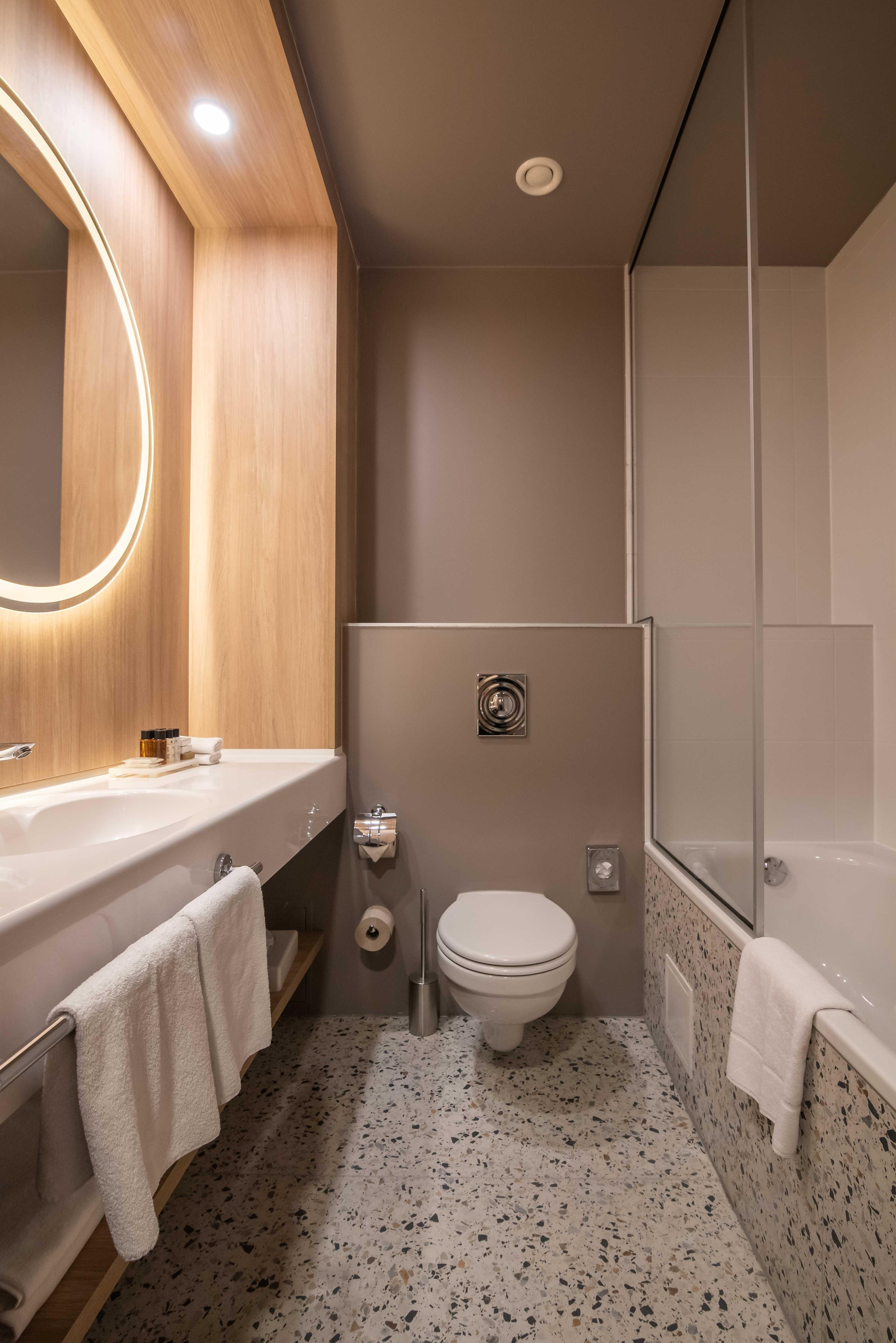 Conti Vilnius, Conference Centre, Restaurant & Bar 4* Vilnius